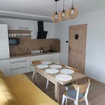 Gosciniec Re-max * Mrzeżyno