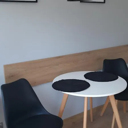 Lägenhet Gosciniec Re-max Mrzeżyno