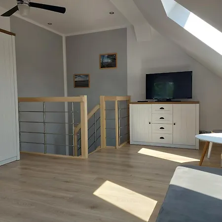 Lägenhet Gosciniec Re-max