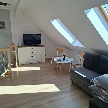 Gosciniec Re-max * Mrzeżyno