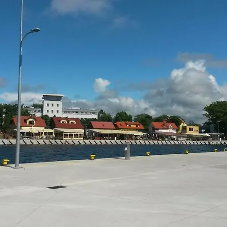 Gosciniec Re-max * Mrzeżyno