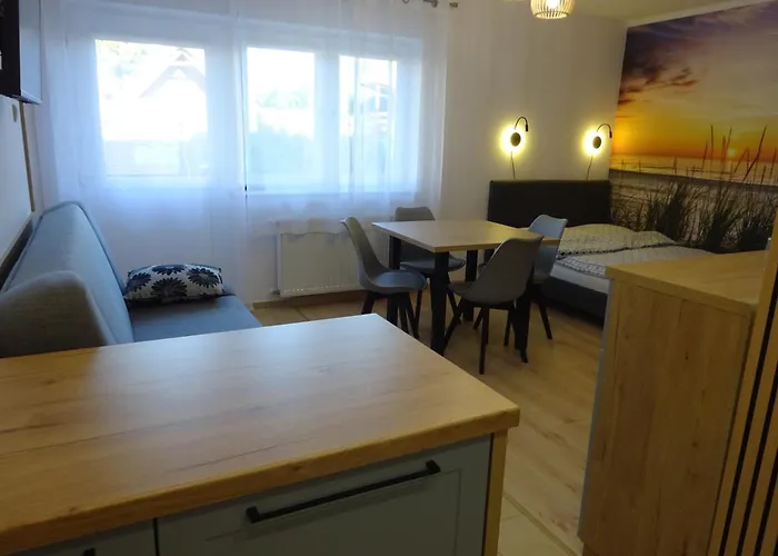 Gosciniec Re-max Mrzeżyno