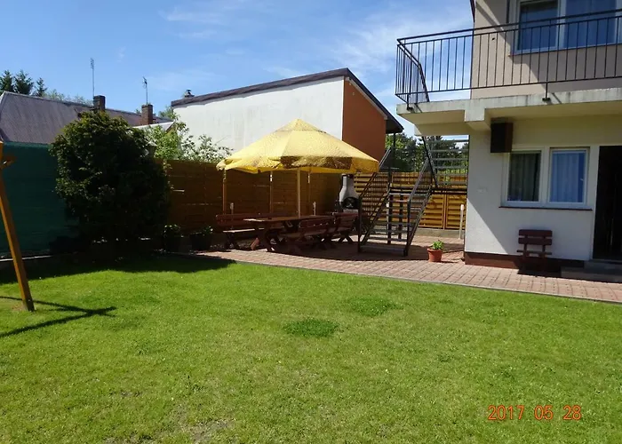 Gosciniec Re-max Mrzeżyno