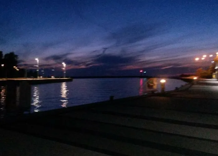 Gosciniec Re-max Mrzeżyno